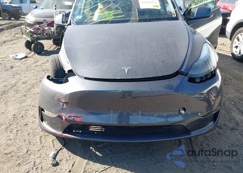2023 Tesla Model Y Awd/Long Range Dual Motor All-Wheel Drive from USA, damaged, VIN 7SAYGDEE9PA034329